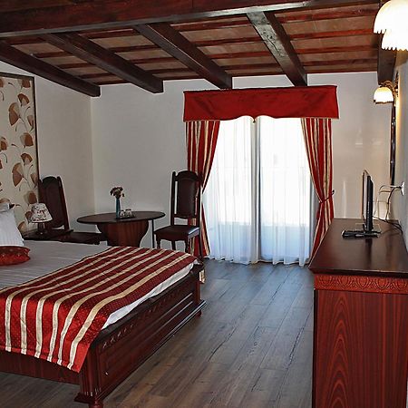 Schassburger Tor Hotel Sighisoara Phòng bức ảnh