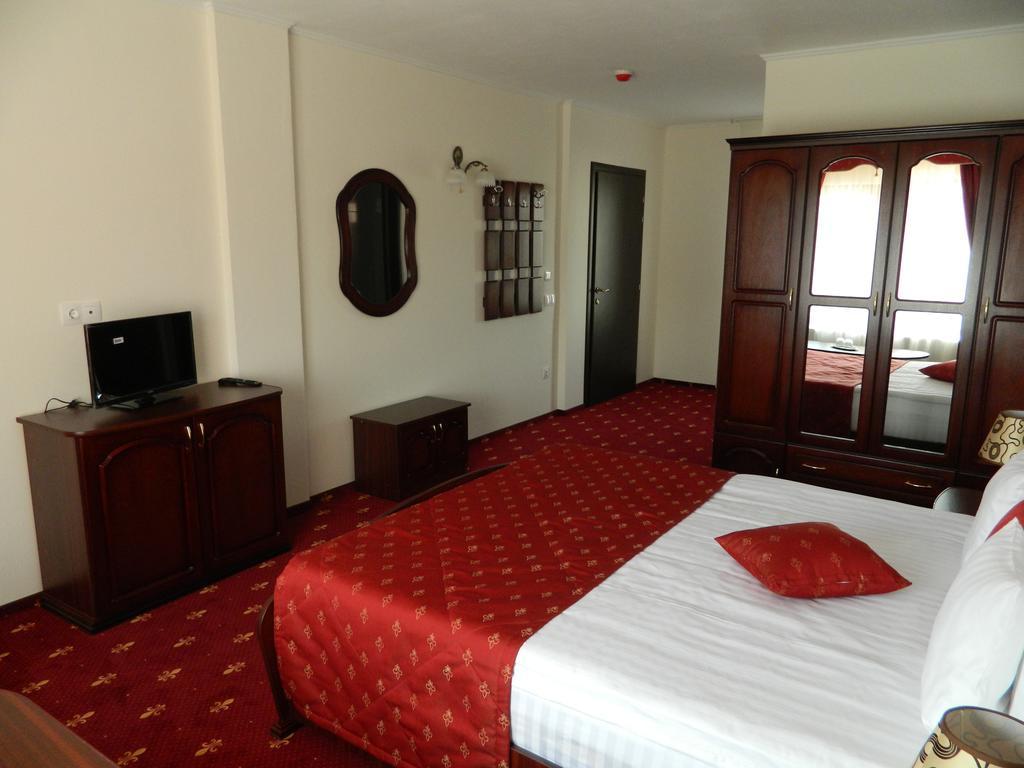 Schassburger Tor Hotel Sighisoara Phòng bức ảnh