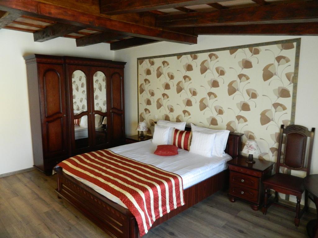 Schassburger Tor Hotel Sighisoara Phòng bức ảnh