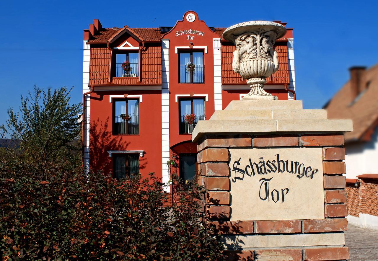 Schassburger Tor Hotel Sighisoara Ngoại thất bức ảnh
